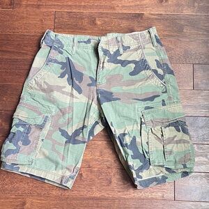 GAP Green Camouflage Cargo Shorts